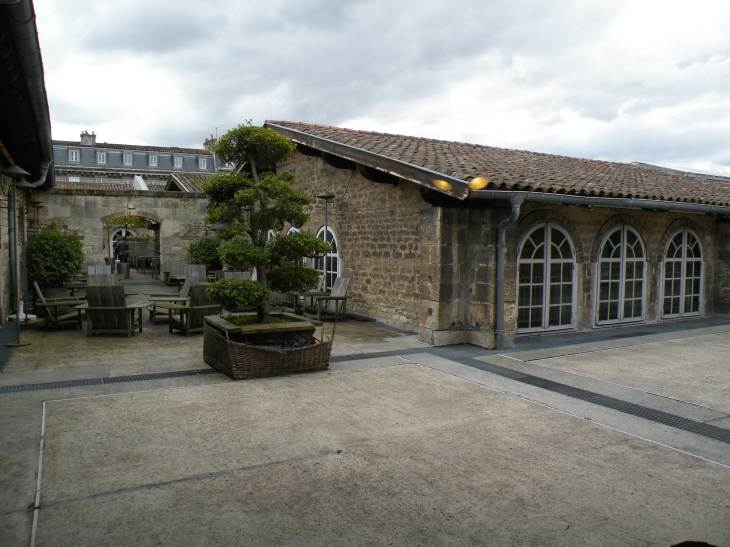  terrasse de l'Entrepôt